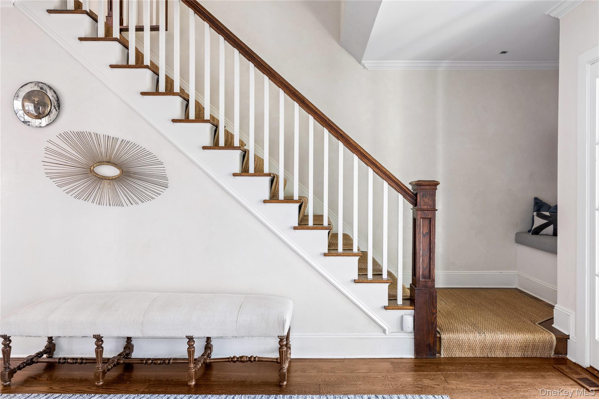 25 Soundview Lane Sands Point, NY 11050 - Photo 6 of 43 a view of entryway and hall