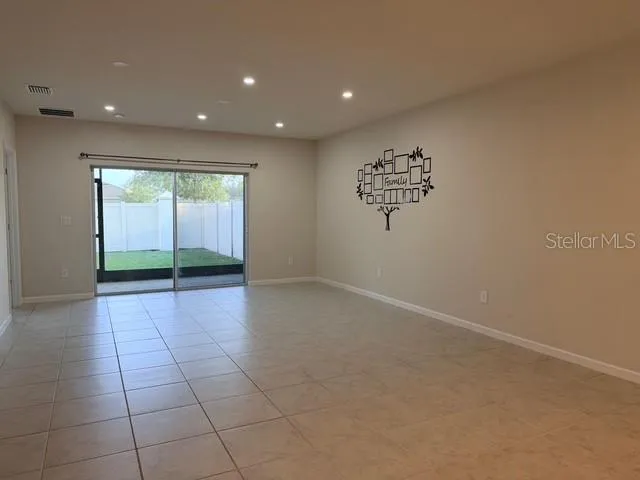 $2,300 | 17737 Turning Leaf Circle, Land O Lakes, FL 34638