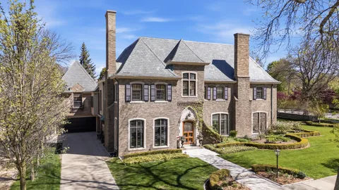 $1,999,000 | 3565 North Lake Drive, Shorewood, WI 53211
