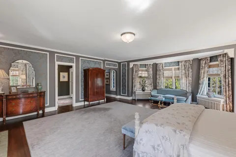 $1,999,000 | 3565 North Lake Drive, Shorewood, WI 53211
