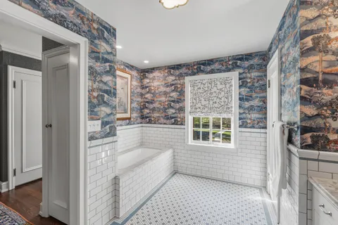 $1,999,000 | 3565 North Lake Drive, Shorewood, WI 53211