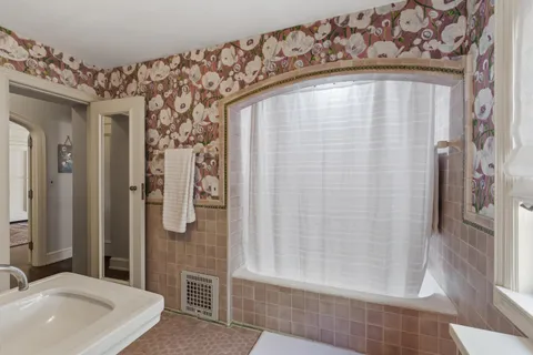 $1,999,000 | 3565 North Lake Drive, Shorewood, WI 53211