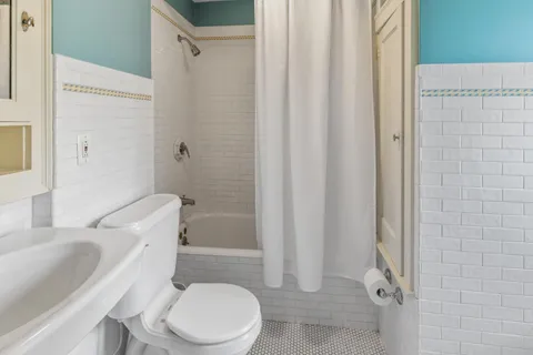$1,999,000 | 3565 North Lake Drive, Shorewood, WI 53211