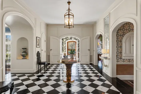 $1,999,000 | 3565 North Lake Drive, Shorewood, WI 53211