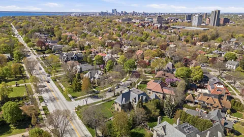 $1,999,000 | 3565 North Lake Drive, Shorewood, WI 53211