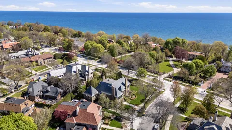 $1,999,000 | 3565 North Lake Drive, Shorewood, WI 53211