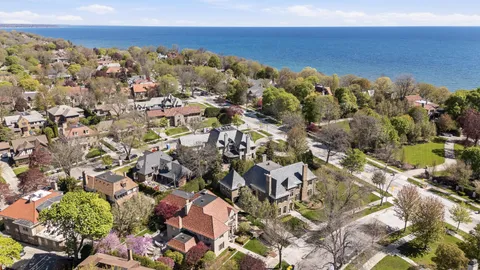 $1,999,000 | 3565 North Lake Drive, Shorewood, WI 53211