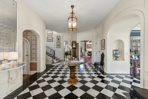 $1,999,000 | 3565 North Lake Drive, Shorewood, WI 53211