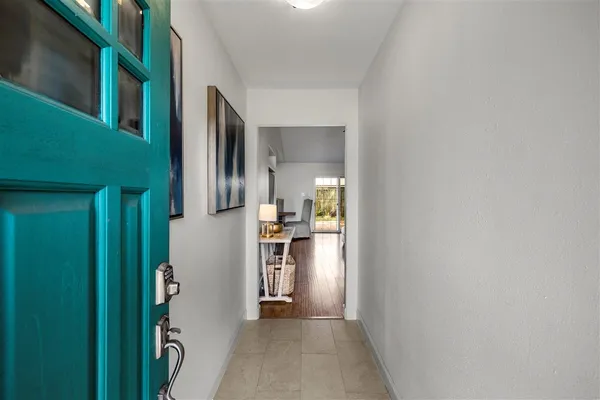 $3,000 | 2512 Azalea Court, Galveston, TX 77551