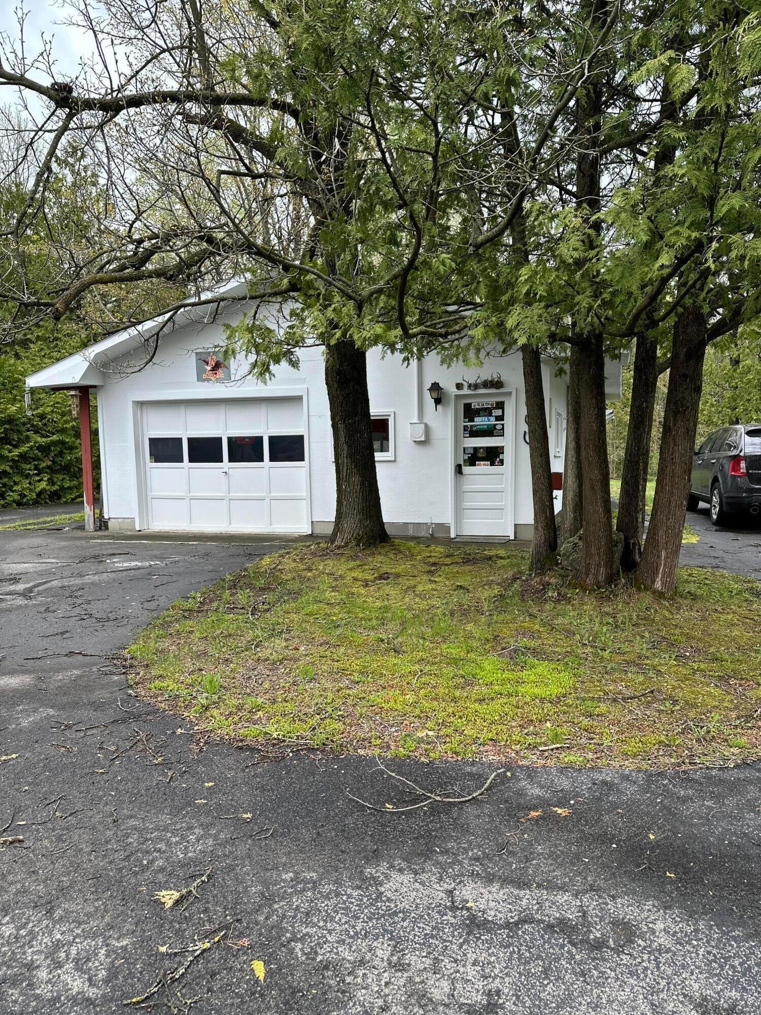 3050 Bloom Road Alpena, MI 49707 - Photo 3 of 37 Gallery Image 3