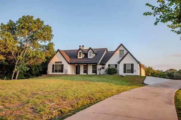 a view of a house with a outdoor space