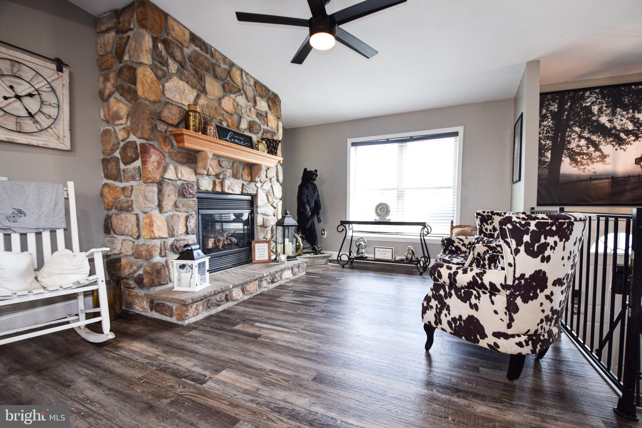 3309 Deer Hill Road Street, MD 21154 - Photo 11 of 54 Sitting Area