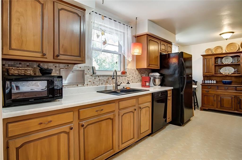 4220 Bentley Road Springfield, OH 45504 - Photo 13 of 36