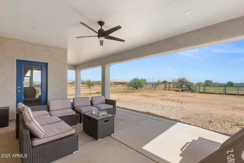 $599,900 | 32011 North 225th Drive, Wittmann, AZ 85361