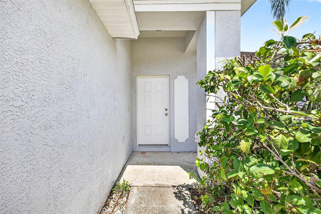 1434 Ocean Reef Road Wesley Chapel, FL 33544 - Photo 4 of 53 Gallery Image 4