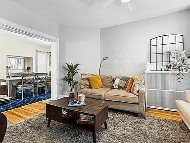 $3,300 | 17 Cypress Street, Unit 2, Somerville, MA 02143