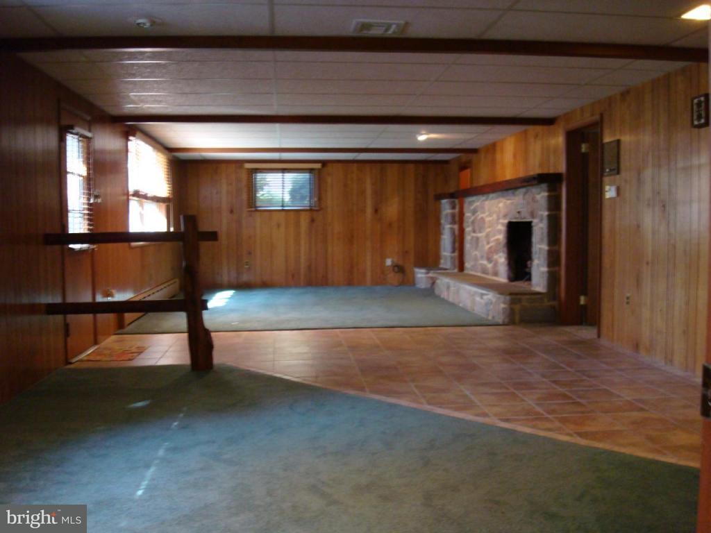 2024 Stone Mill Road Lancaster, PA 17603 - Photo 4 of 26 Gallery Image 4