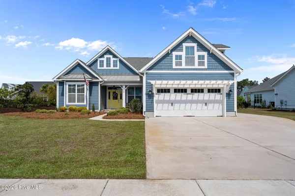 $745,900 | 105 East Keel Drive, Hampstead, NC 28443