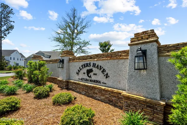 $745,900 | 105 East Keel Drive, Hampstead, NC 28443