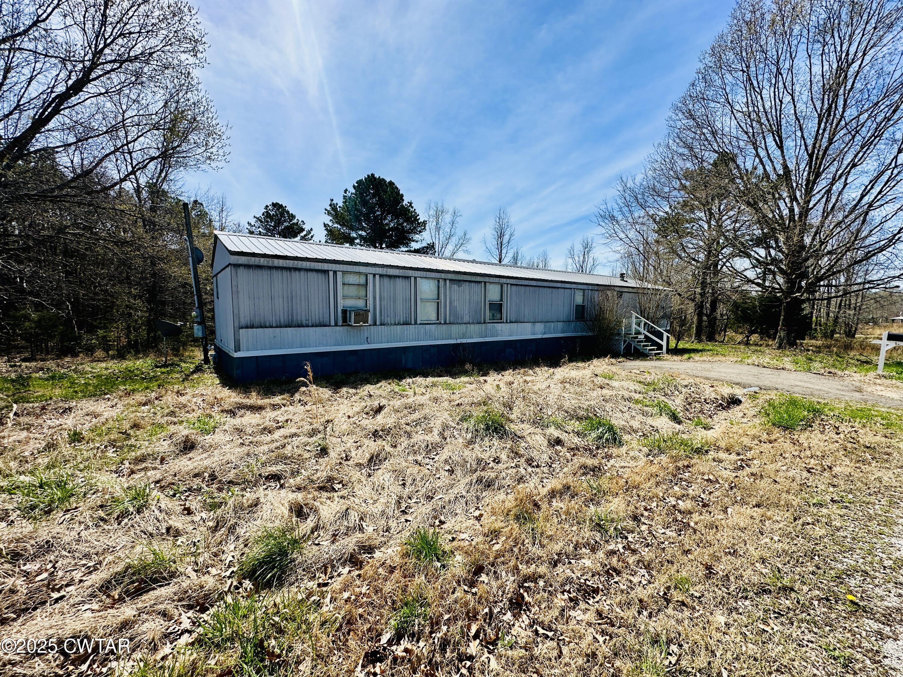 1935 Sand Ridge Bargerton Road Lexington, TN 38351 - Photo 2 of 5 IMG_2169
