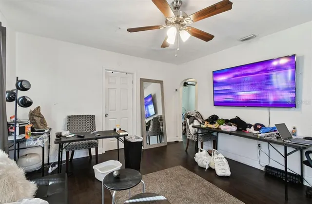 $369,400 | 725 21st Avenue South, St. Petersburg, FL 33705