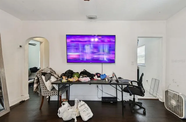 $369,400 | 725 21st Avenue South, St. Petersburg, FL 33705