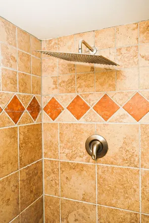 $2,600 | 100 Golden Isles Drive, Unit 10, Hallandale Beach, FL 33009