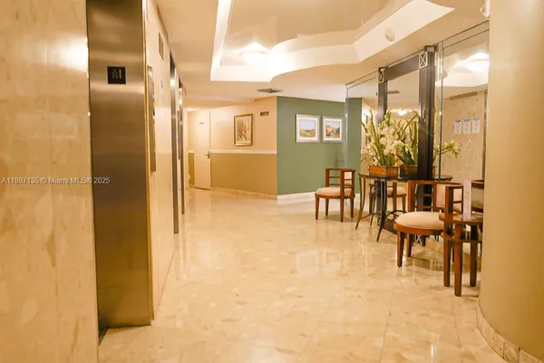 $2,600 | 100 Golden Isles Drive, Unit 10, Hallandale Beach, FL 33009