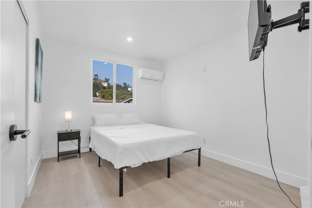 3115 Arvia Street, Unit 1B Los Angeles, CA 90065 - Photo 24 of 27 a room with a table and a chair