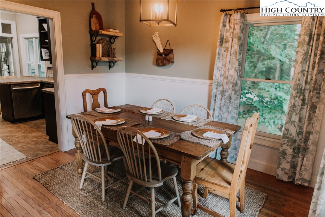 696 Alpine Acres Road Vilas, NC 28692 - Photo 7 of 38 Gallery Image 7