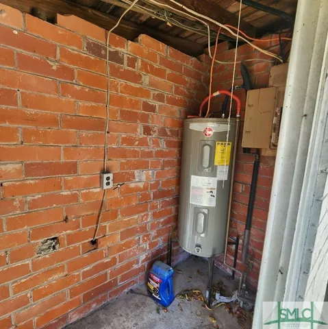 $204,000 | 2223 Armstrong Drive, Savannah, GA 31404