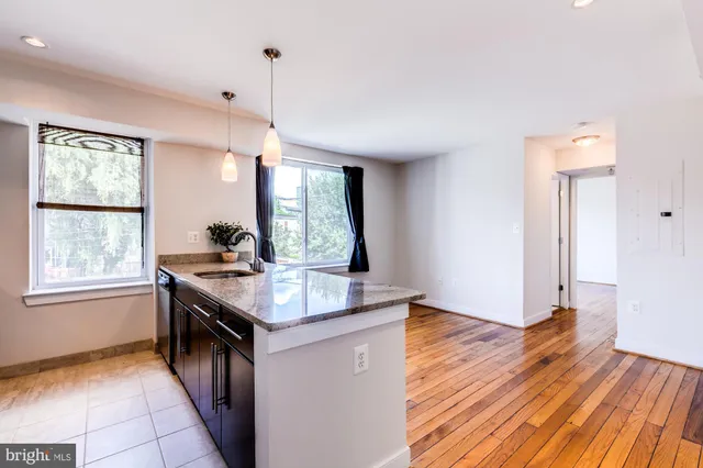 $2,200 | 420 16th Street Southeast, Unit 208, Washington, DC 20003