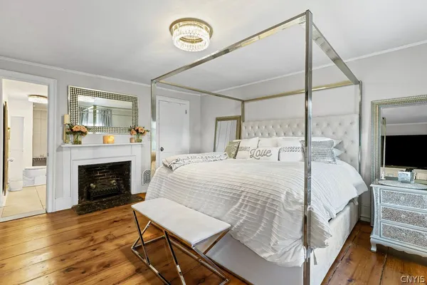 $579,900 | 54 West 5th Street, Oswego, NY 13126