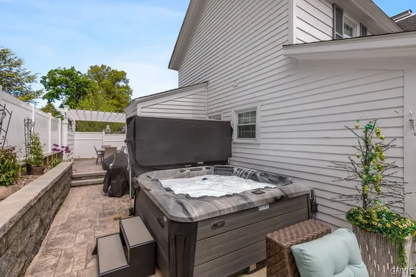 $579,900 | 54 West 5th Street, Oswego, NY 13126