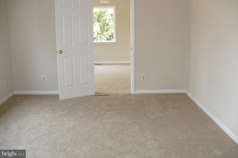 10106 Darlington Road Columbia, MD 21044 - Photo 18 of 19 Bath (Master)