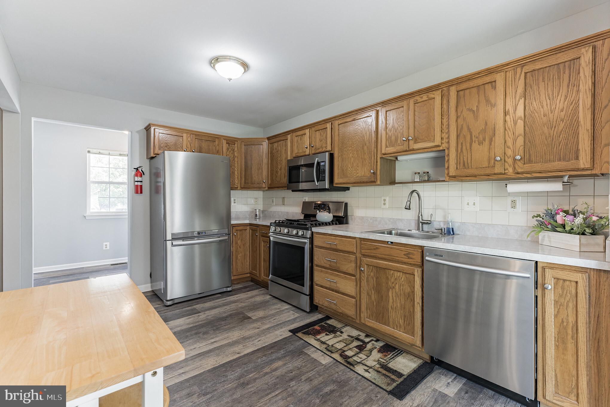 435 Country Way Mickleton, NJ 08056 - Photo 12 of 30 Kitchen