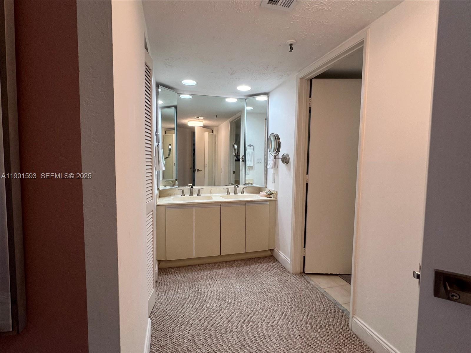 520 Brickell Key Drive, Unit A900 Miami, FL 33131 - Photo 24 of 58 Master Sink