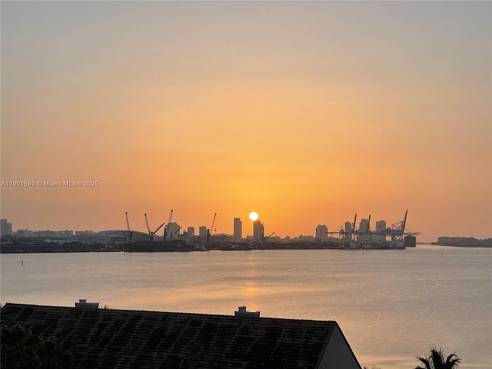 520 Brickell Key Drive, Unit A900 Miami, FL 33131 - Photo 44 of 58