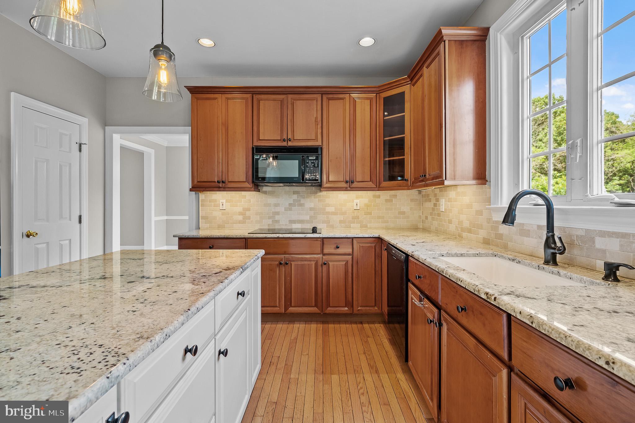 3 Weathervane Lane Landenberg, PA 19350 - Photo 12 of 44 Spacious Kitchen