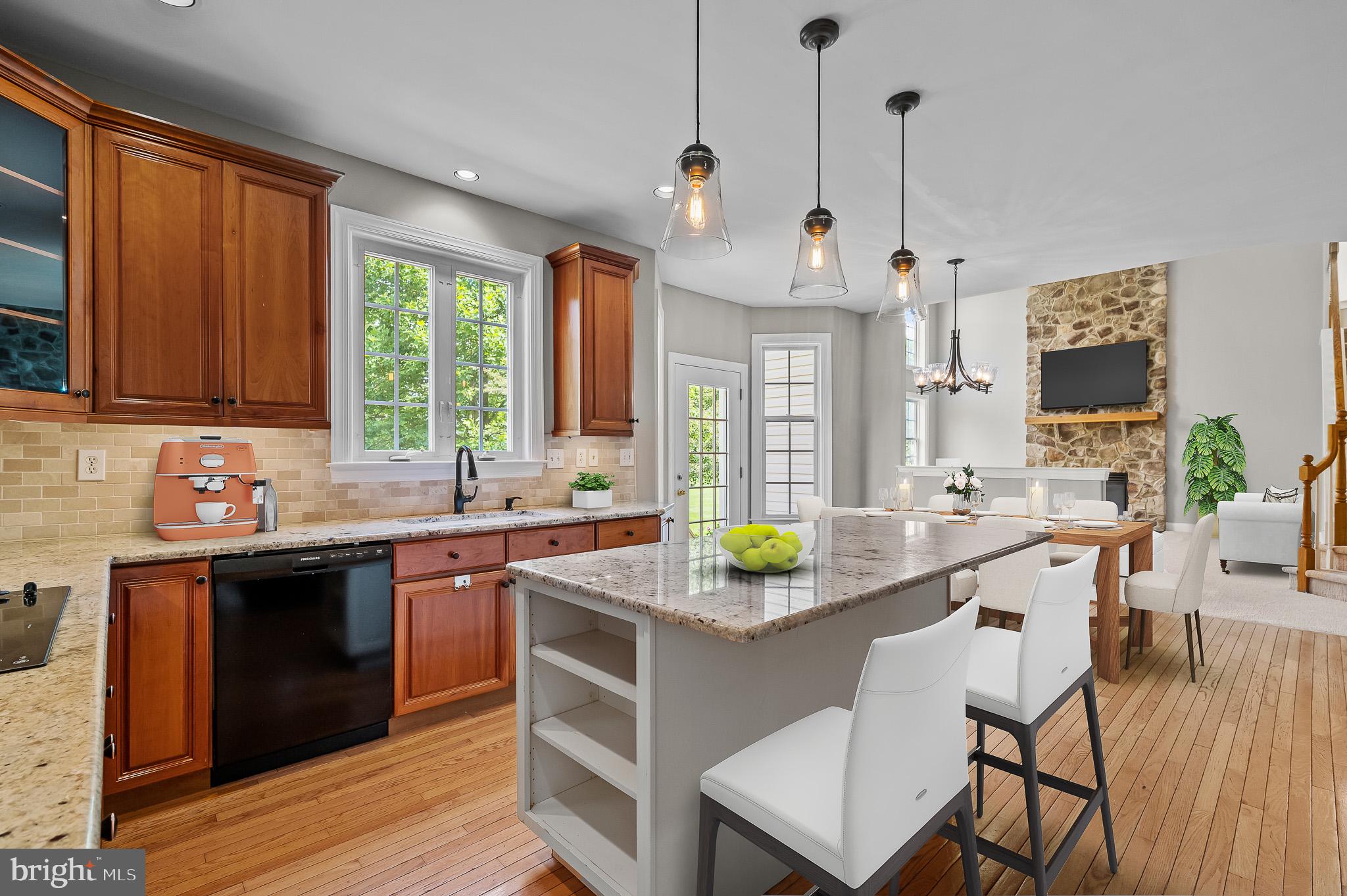 3 Weathervane Lane Landenberg, PA 19350 - Photo 14 of 44 Kitchen Virtually Staged