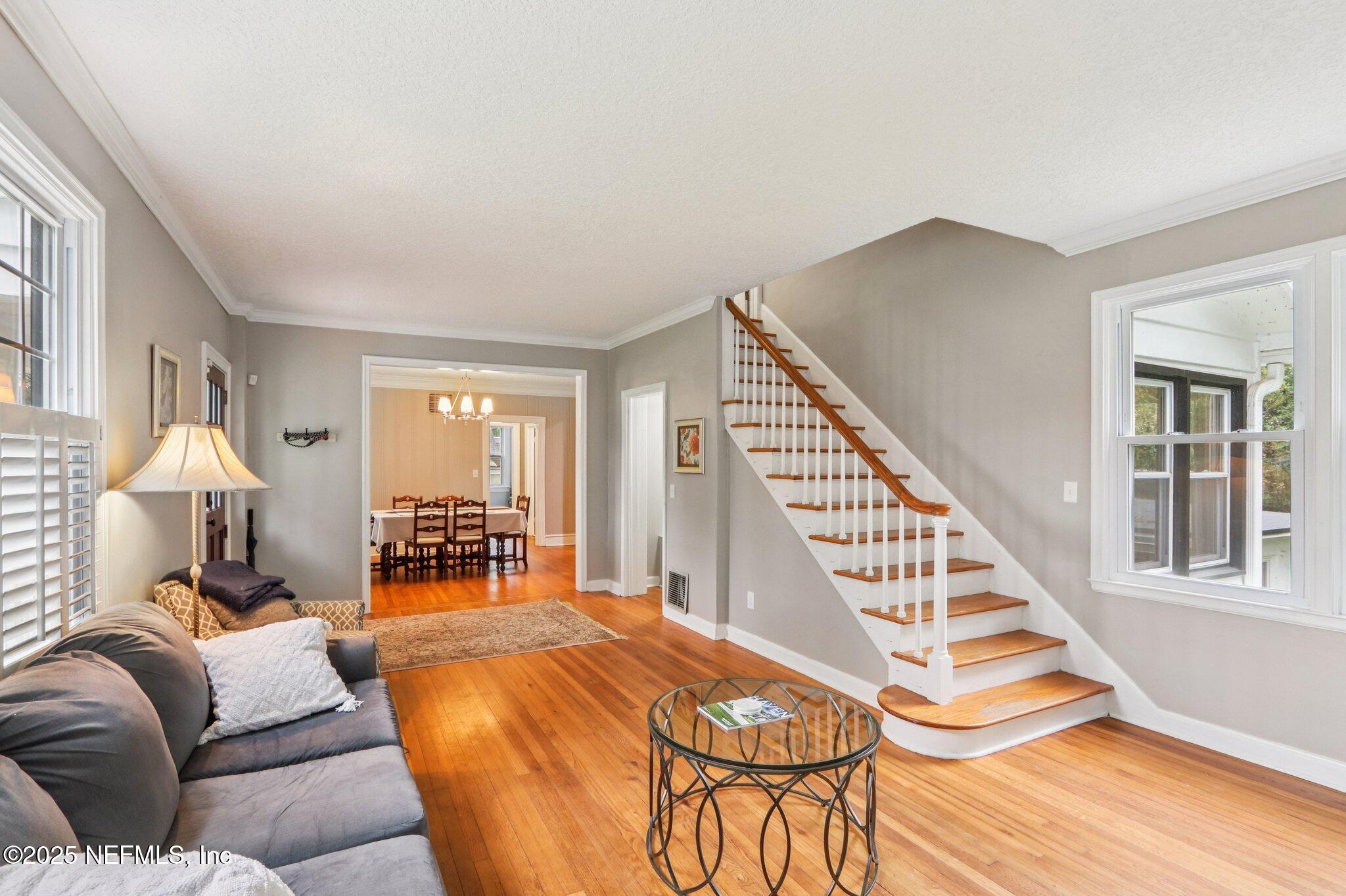 1605 Lorimier Road Jacksonville, FL 32207 - Photo 19 of 57 Family Room