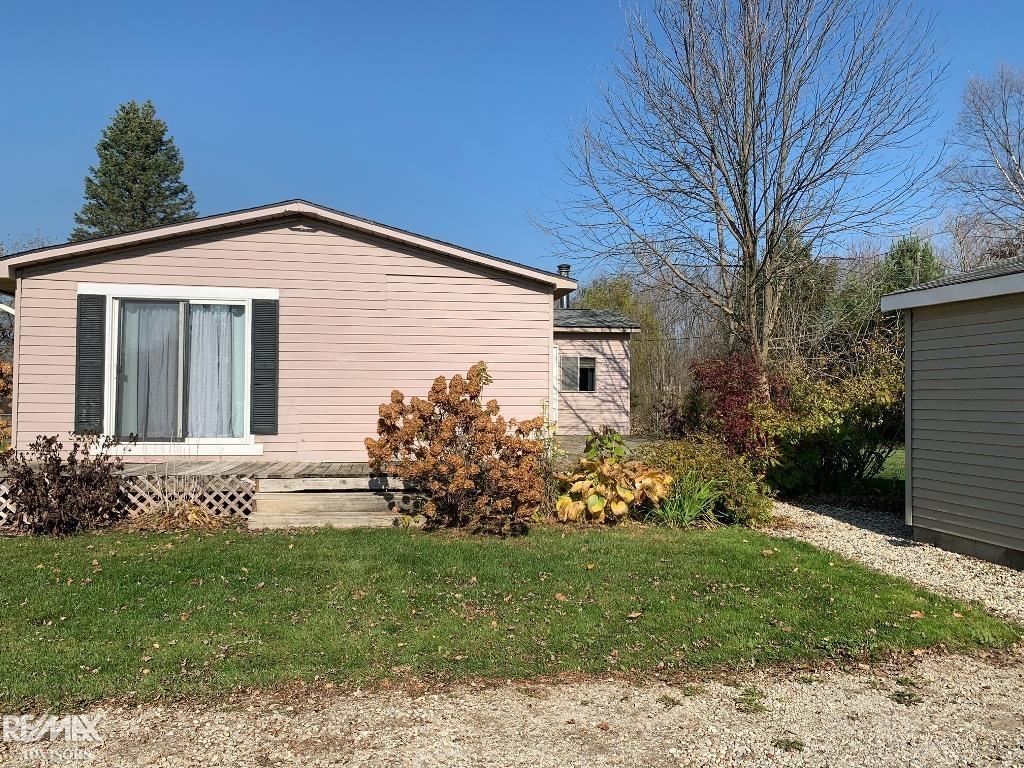1255 Hessen Road Columbus, MI 48063 - Photo 7 of 50 50093618-6.JPG