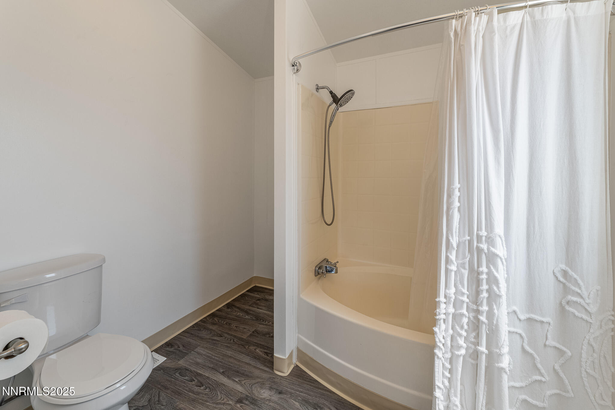 1359 Leopard Street Reno, NV 89506 - Photo 23 of 35 1359 Leopard-21
