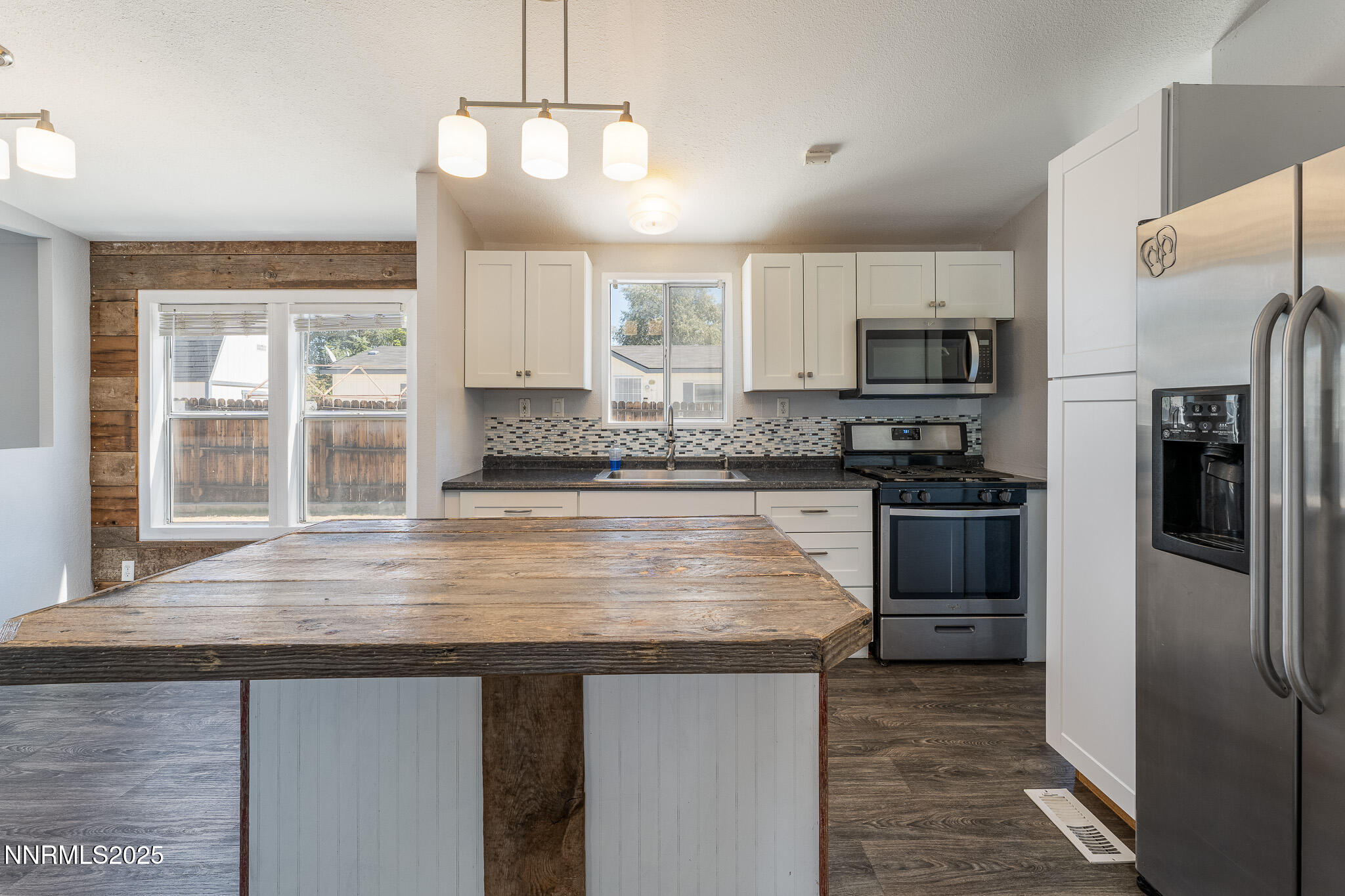 1359 Leopard Street Reno, NV 89506 - Photo 7 of 35 1359 Leopard-12