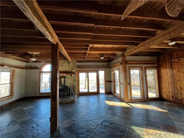 $975,000 | 4261.4259 Stone Mountain Road, New Albany, IN 47150