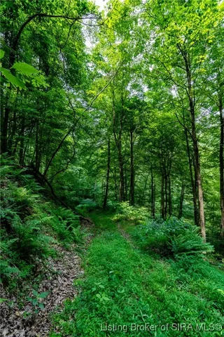 $975,000 | 4261.4259 Stone Mountain Road, New Albany, IN 47150