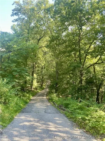 $975,000 | 4261.4259 Stone Mountain Road, New Albany, IN 47150