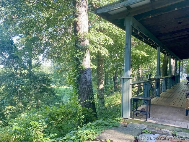 $975,000 | 4261.4259 Stone Mountain Road, New Albany, IN 47150