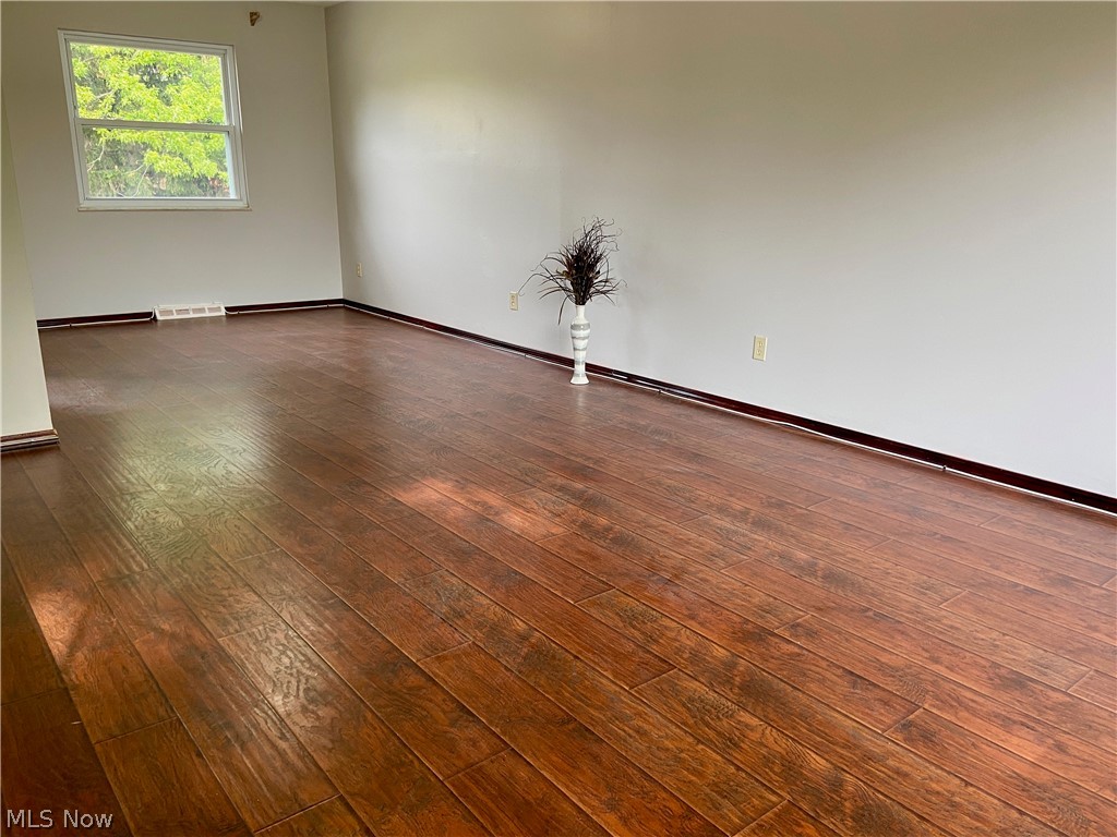 7815 York Road Cleveland, OH 44130 - Photo 11 of 26 Gallery Image 11