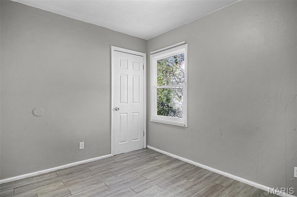 129 Cameron Road St. Louis, MO 63137 - Photo 16 of 19